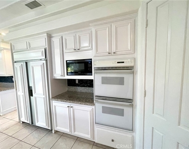 6 Emerald Glen - Photo Thumbnail 17