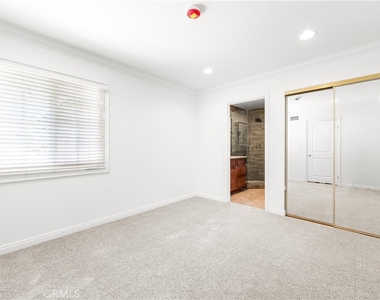 5892 Meadowlark Drive - Photo Thumbnail 16
