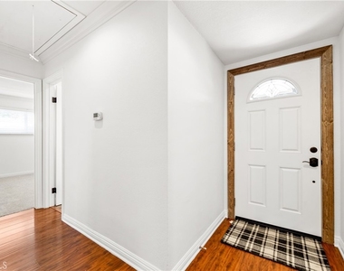 5892 Meadowlark Drive - Photo Thumbnail 23