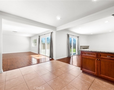 5892 Meadowlark Drive - Photo Thumbnail 10