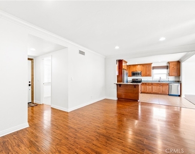 5892 Meadowlark Drive - Photo Thumbnail 12