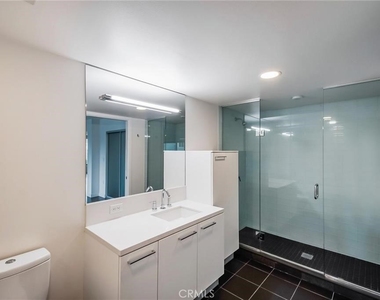 901 S Flower Street - Photo Thumbnail 8