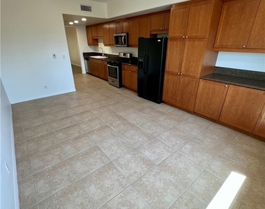 17168 Newhope - Photo Thumbnail 4