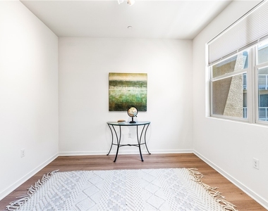 664 Colorado Circle - Photo Thumbnail 12