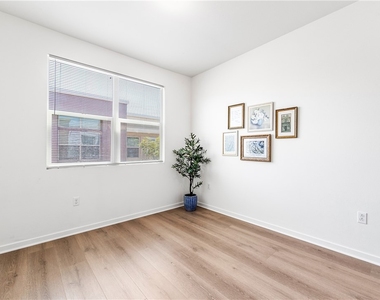 664 Colorado Circle - Photo Thumbnail 25