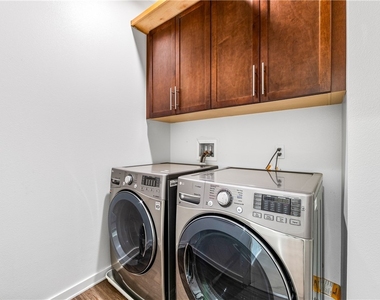 664 Colorado Circle - Photo Thumbnail 33