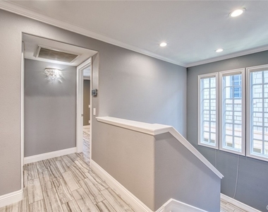 2682 Bungalow Place - Photo Thumbnail 10