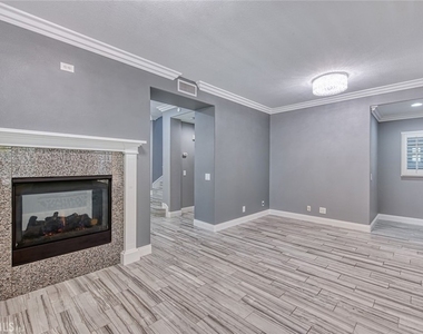 2682 Bungalow Place - Photo Thumbnail 2