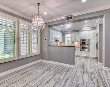 2682 Bungalow Place - Photo Thumbnail 3