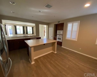 2332 Douglaston - Photo Thumbnail 15