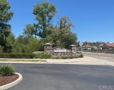 2332 Douglaston - Photo Thumbnail 1