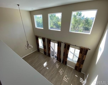 2332 Douglaston - Photo Thumbnail 9