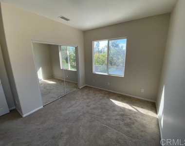 2332 Douglaston - Photo Thumbnail 20