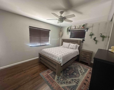 1315 Darby Street - Photo Thumbnail 14