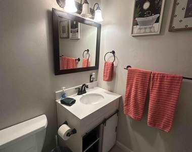 1315 Darby Street - Photo Thumbnail 17