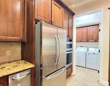 1223 Symphony Way - Photo Thumbnail 4