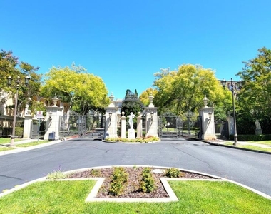 1223 Symphony Way - Photo Thumbnail 19