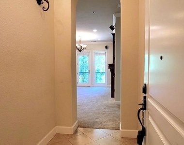 1223 Symphony Way - Photo Thumbnail 15