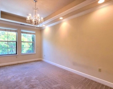 1223 Symphony Way - Photo Thumbnail 8