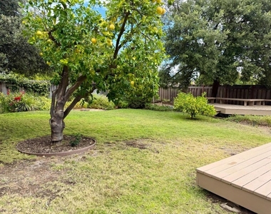 975 Inverness Way - Photo Thumbnail 15
