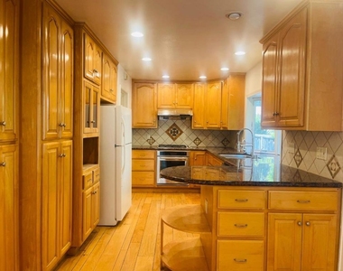 1150 Stafford Drive - Photo Thumbnail 24