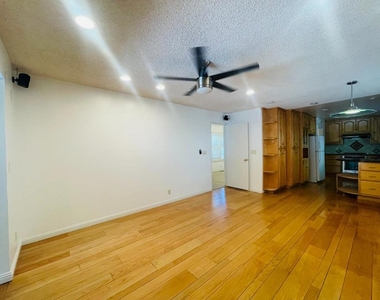 1150 Stafford Drive - Photo Thumbnail 15