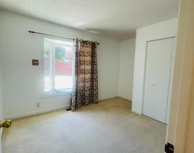 1150 Stafford Drive - Photo Thumbnail 39