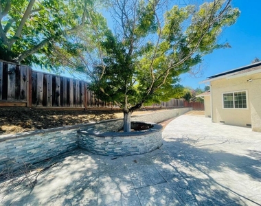 1150 Stafford Drive - Photo Thumbnail 47