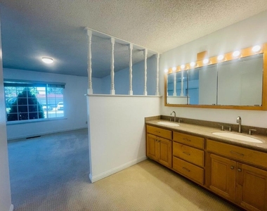 1150 Stafford Drive - Photo Thumbnail 44