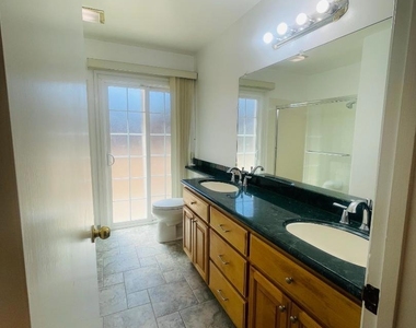 1150 Stafford Drive - Photo Thumbnail 32