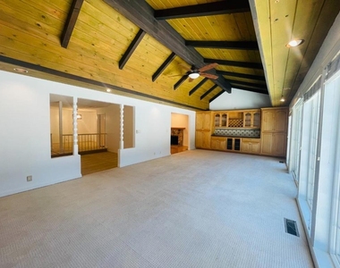 1150 Stafford Drive - Photo Thumbnail 13