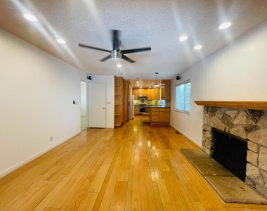 1150 Stafford Drive - Photo Thumbnail 14