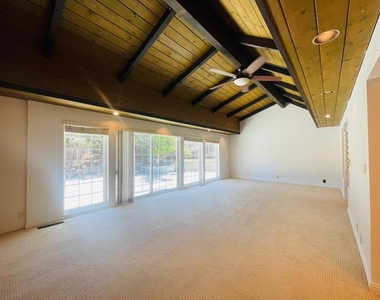 1150 Stafford Drive - Photo Thumbnail 10
