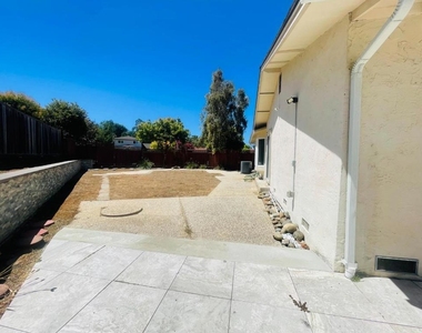 1150 Stafford Drive - Photo Thumbnail 46