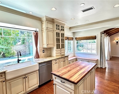 5514 E Crater Lake - Photo Thumbnail 8