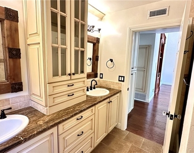 5514 E Crater Lake - Photo Thumbnail 20