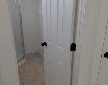 154 N 1st - Photo Thumbnail 4