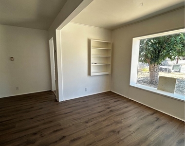 35163 Acacia Avenue - Photo Thumbnail 5