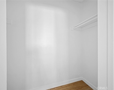 17845 Sherman Way - Photo Thumbnail 13
