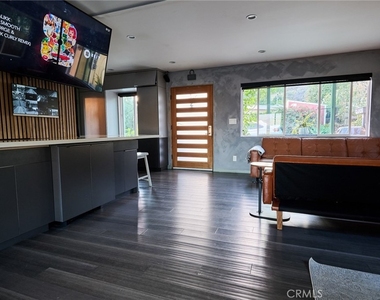 12000 Mountain View - Photo Thumbnail 6