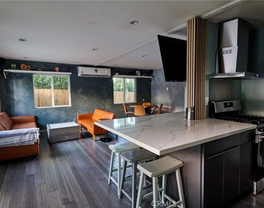12000 Mountain View - Photo Thumbnail 5