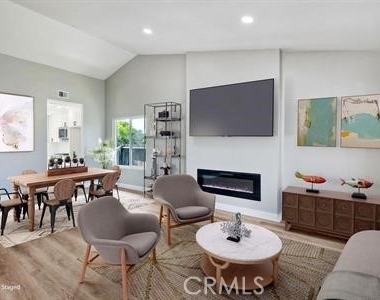 4691 Lofty Grove - Photo Thumbnail 3