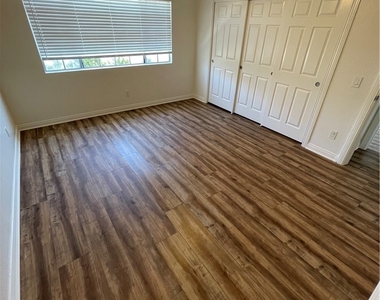 303 S Violet Avenue - Photo Thumbnail 16