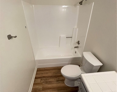 303 S Violet Avenue - Photo Thumbnail 17