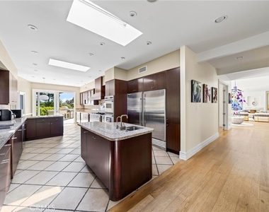 1625 Loma Vista - Photo Thumbnail 24