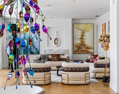 1625 Loma Vista - Photo Thumbnail 10