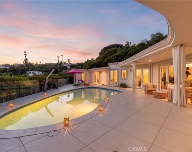 1625 Loma Vista - Photo Thumbnail 38