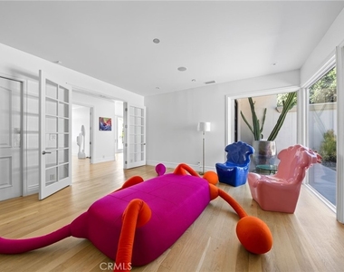 1625 Loma Vista - Photo Thumbnail 15
