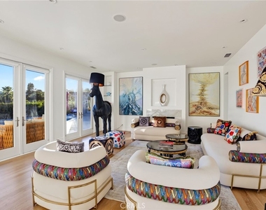 1625 Loma Vista - Photo Thumbnail 18