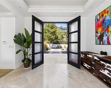 1625 Loma Vista - Photo Thumbnail 2